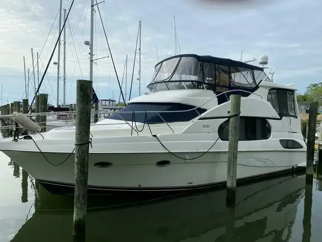 Silverton 43 Aft Cabin