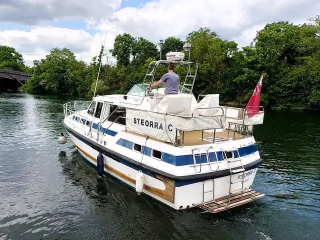 Aquastar 33 Ocean Ranger