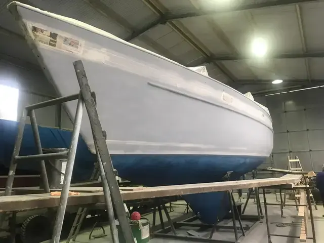 Hallberg-Rassy 352