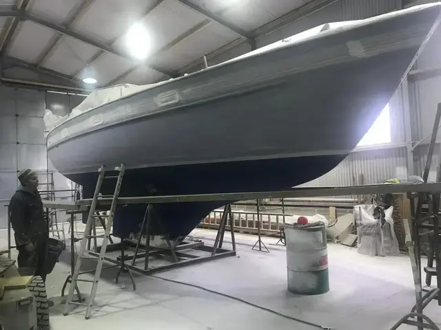 Hallberg-Rassy 352