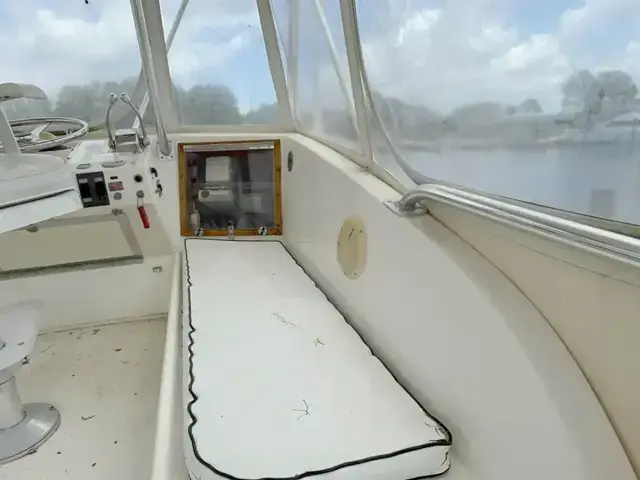 Hatteras 36 Convertible