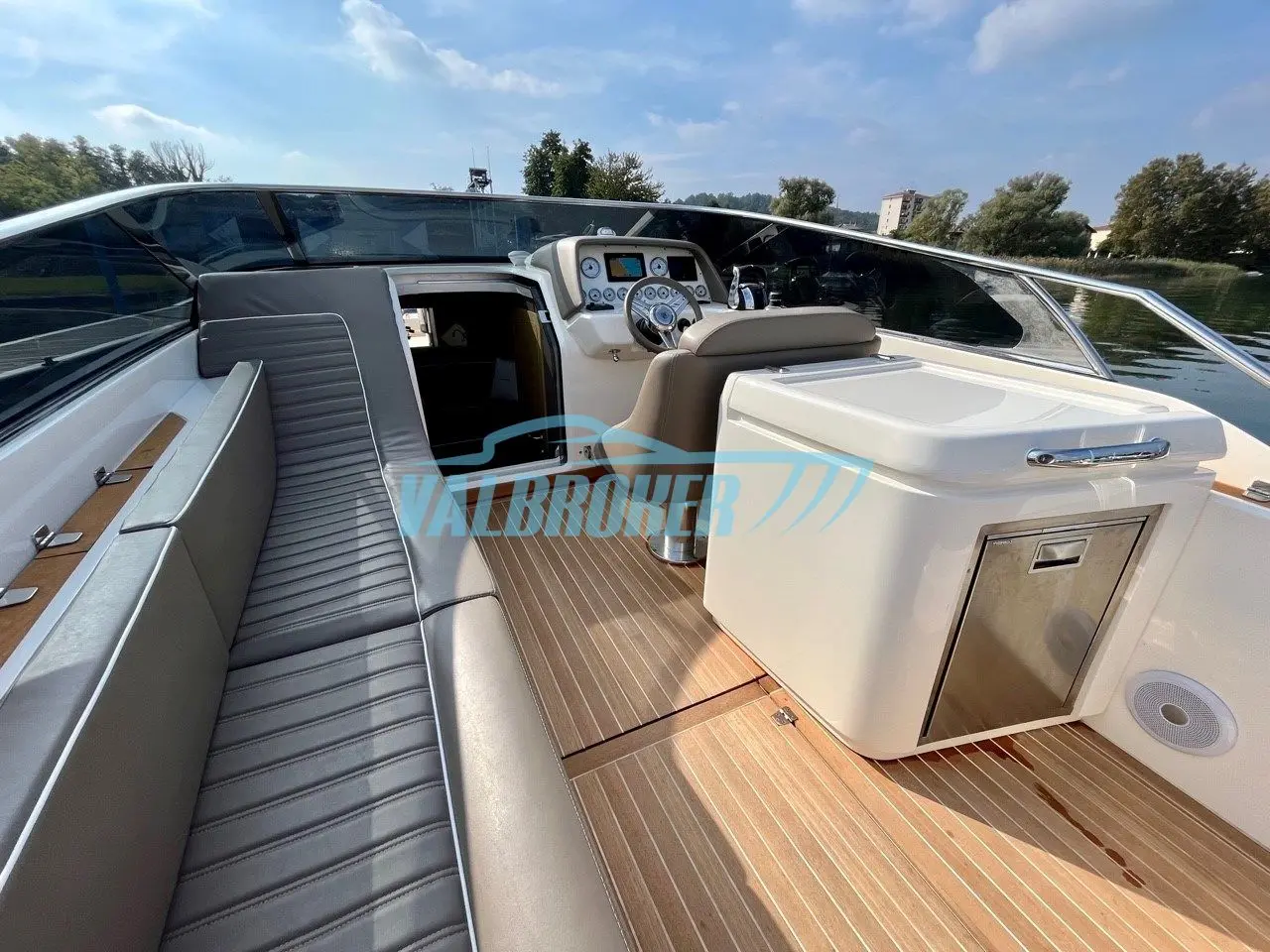 2022 Comitti breva 35 classic teak