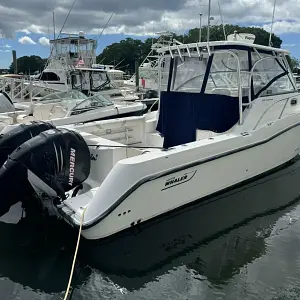 2007 Boston Whaler 305 Conquest