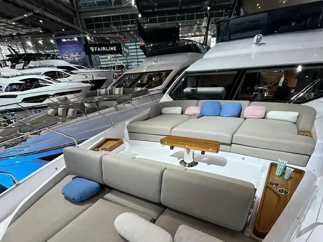 Azimut Fly 68