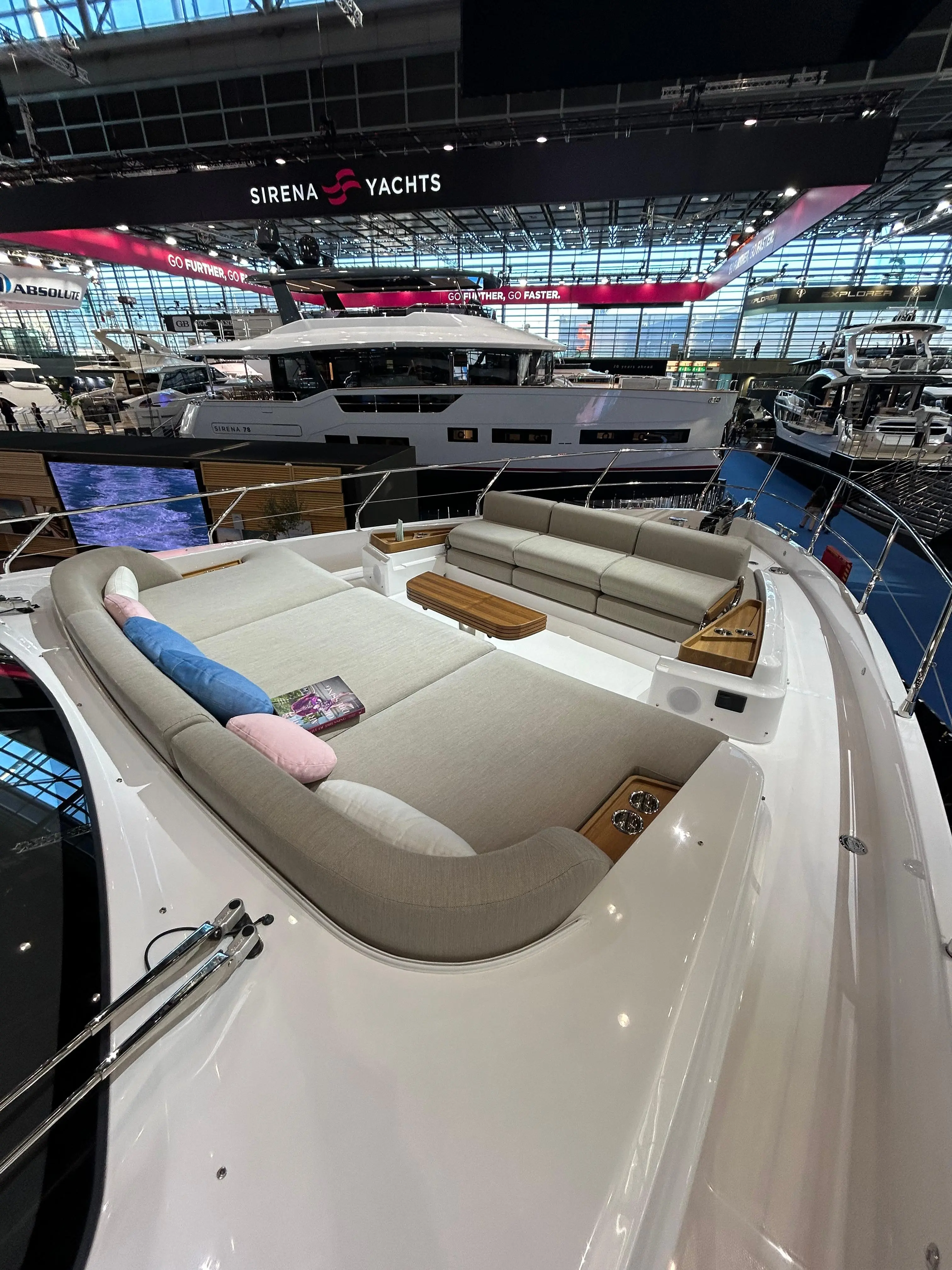 2024 Azimut fly 68