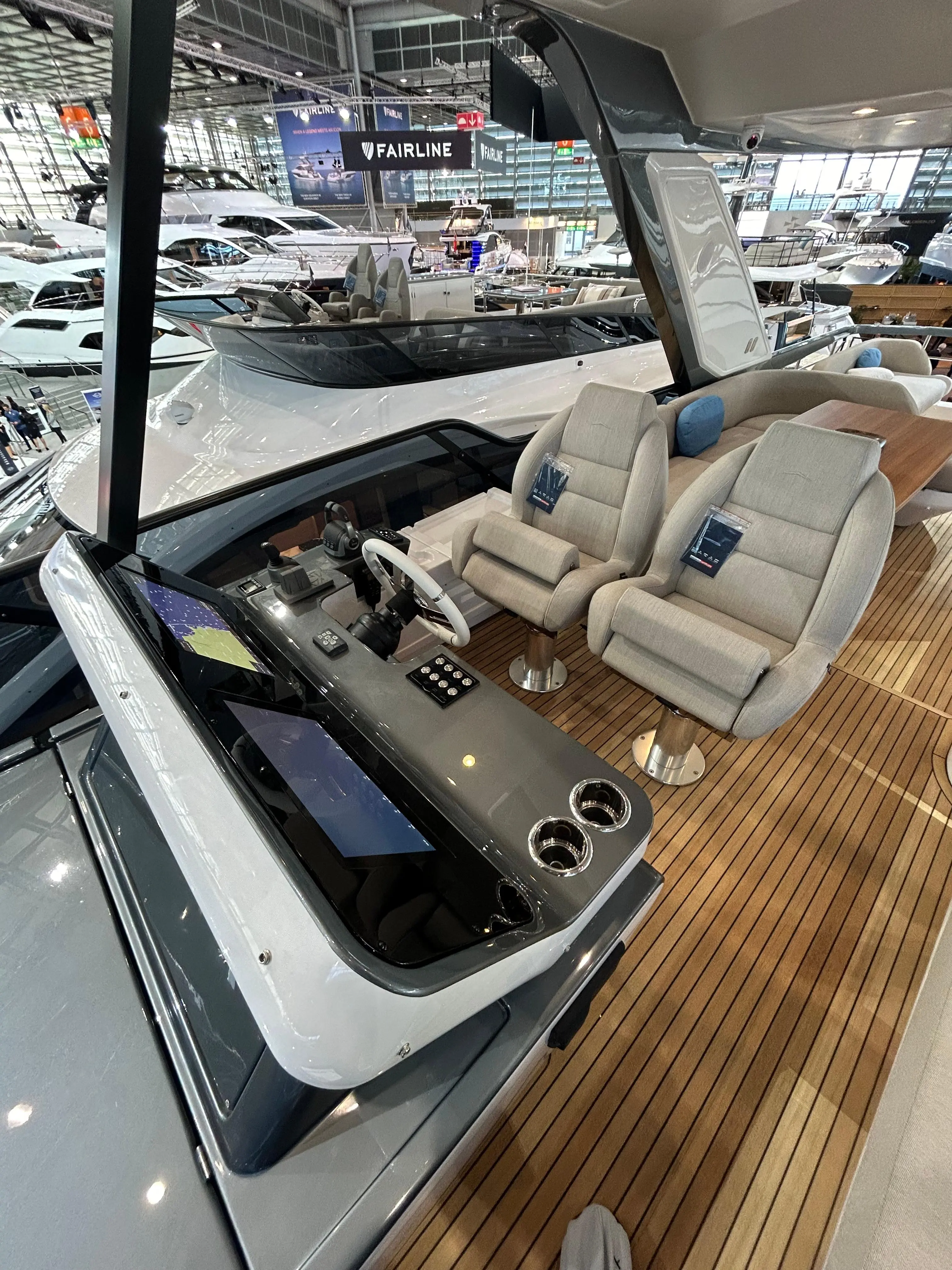 2024 Azimut fly 68