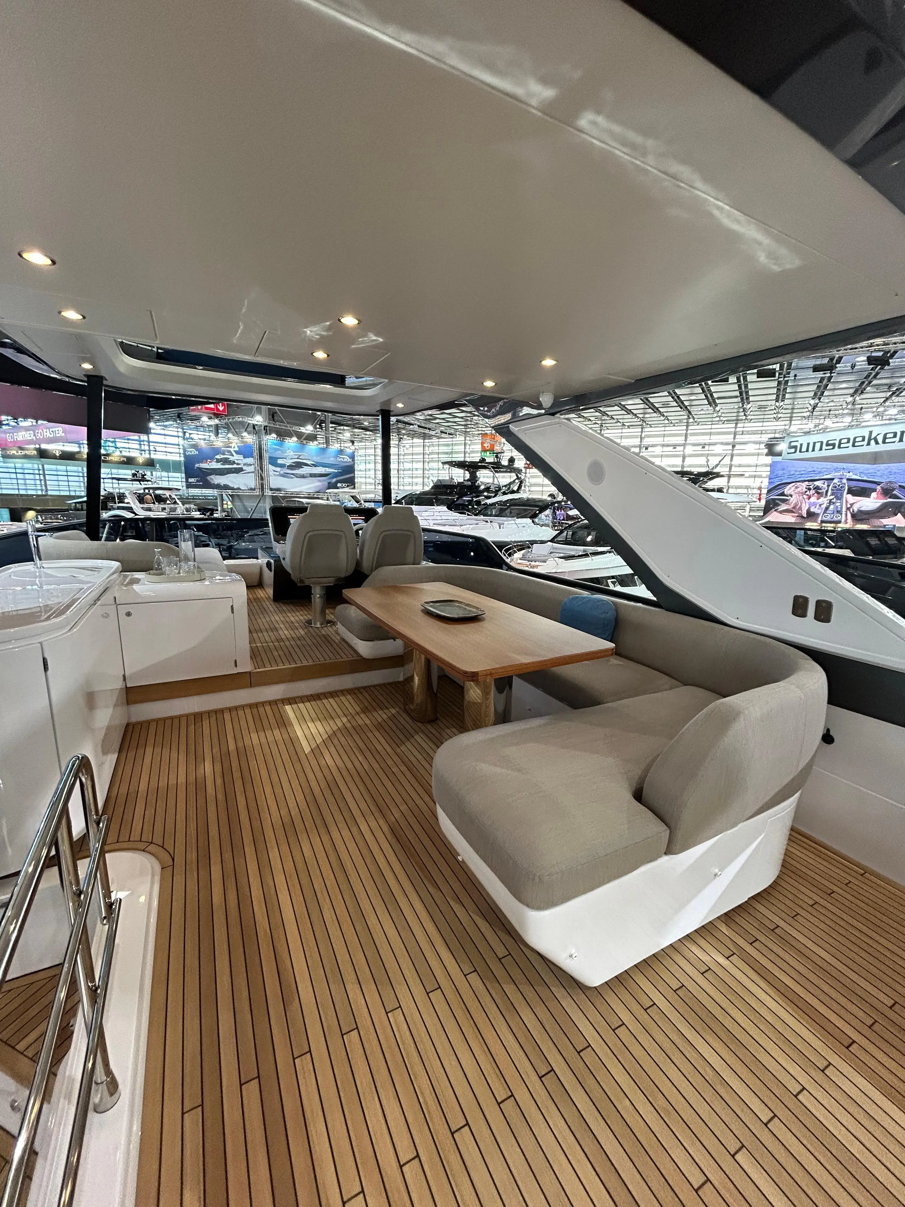 2024 Azimut fly 68