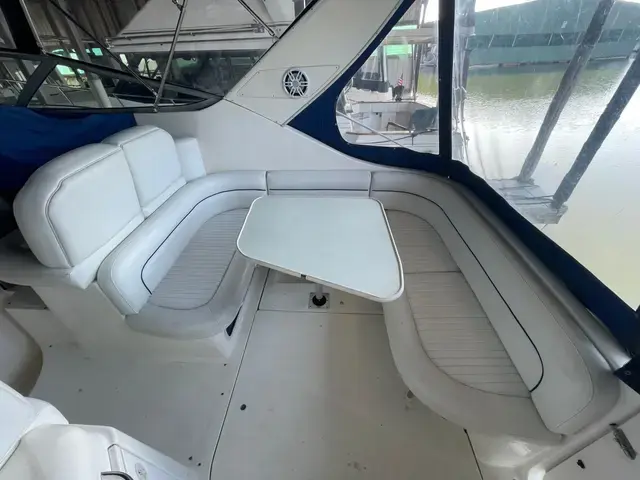 Bayliner 305 Cruiser