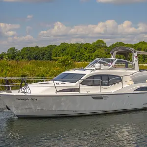 2015 Haines 360 Aft cabin