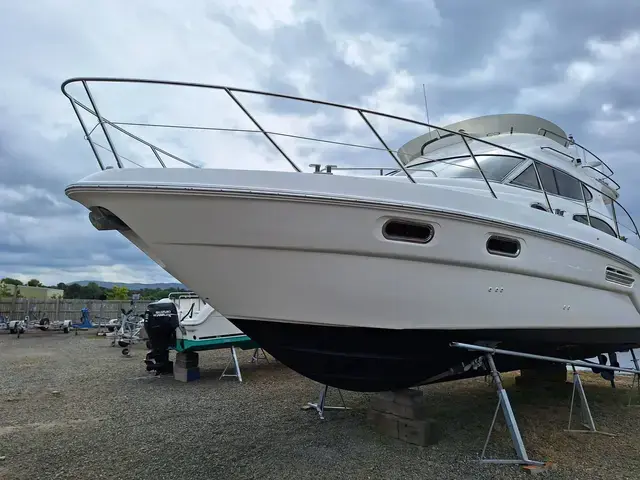 Sealine F 37