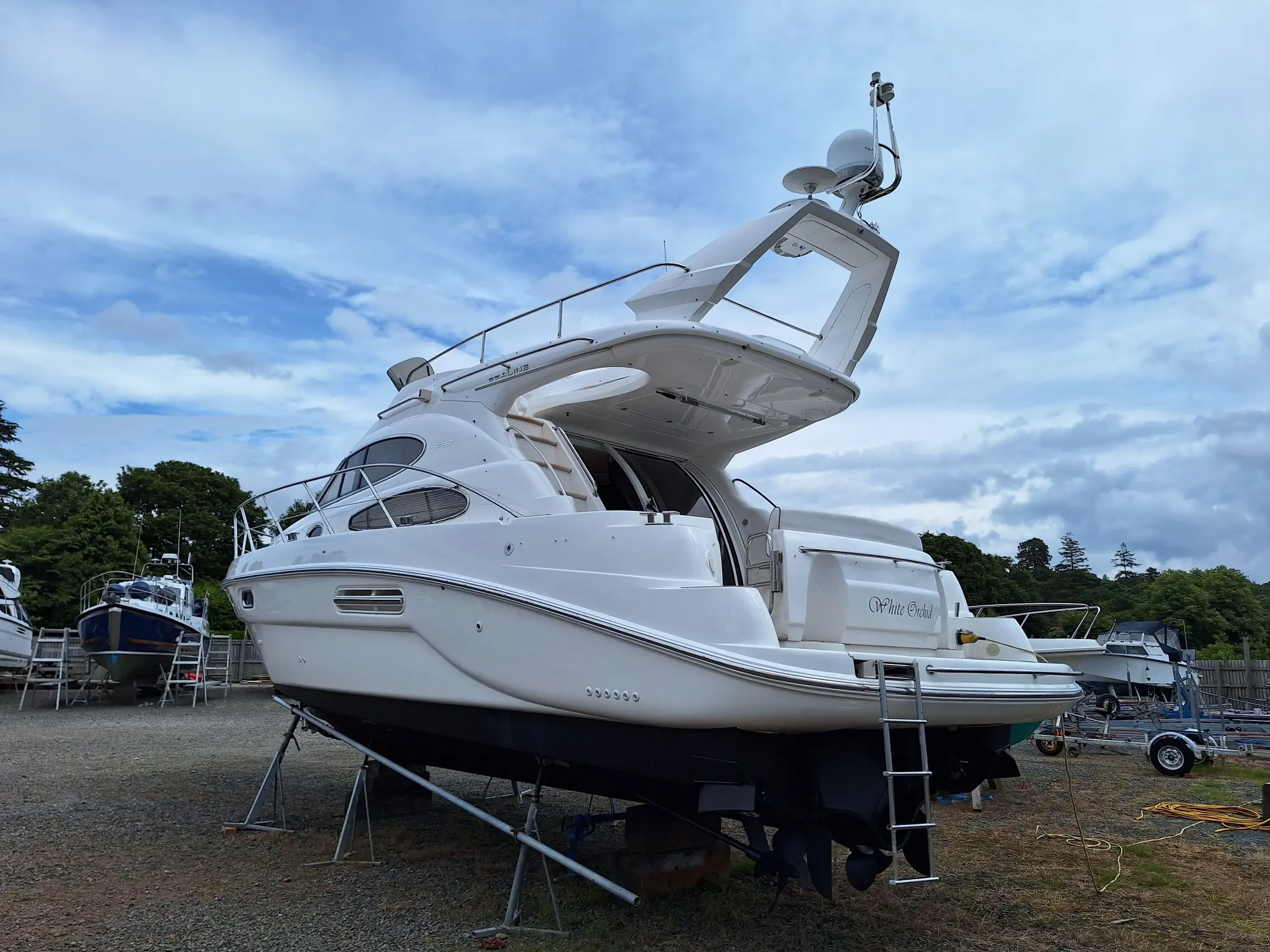 2006 Sealine f37 flybridge