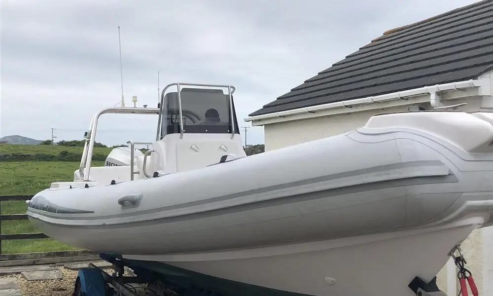 Stingher boats 686 GT