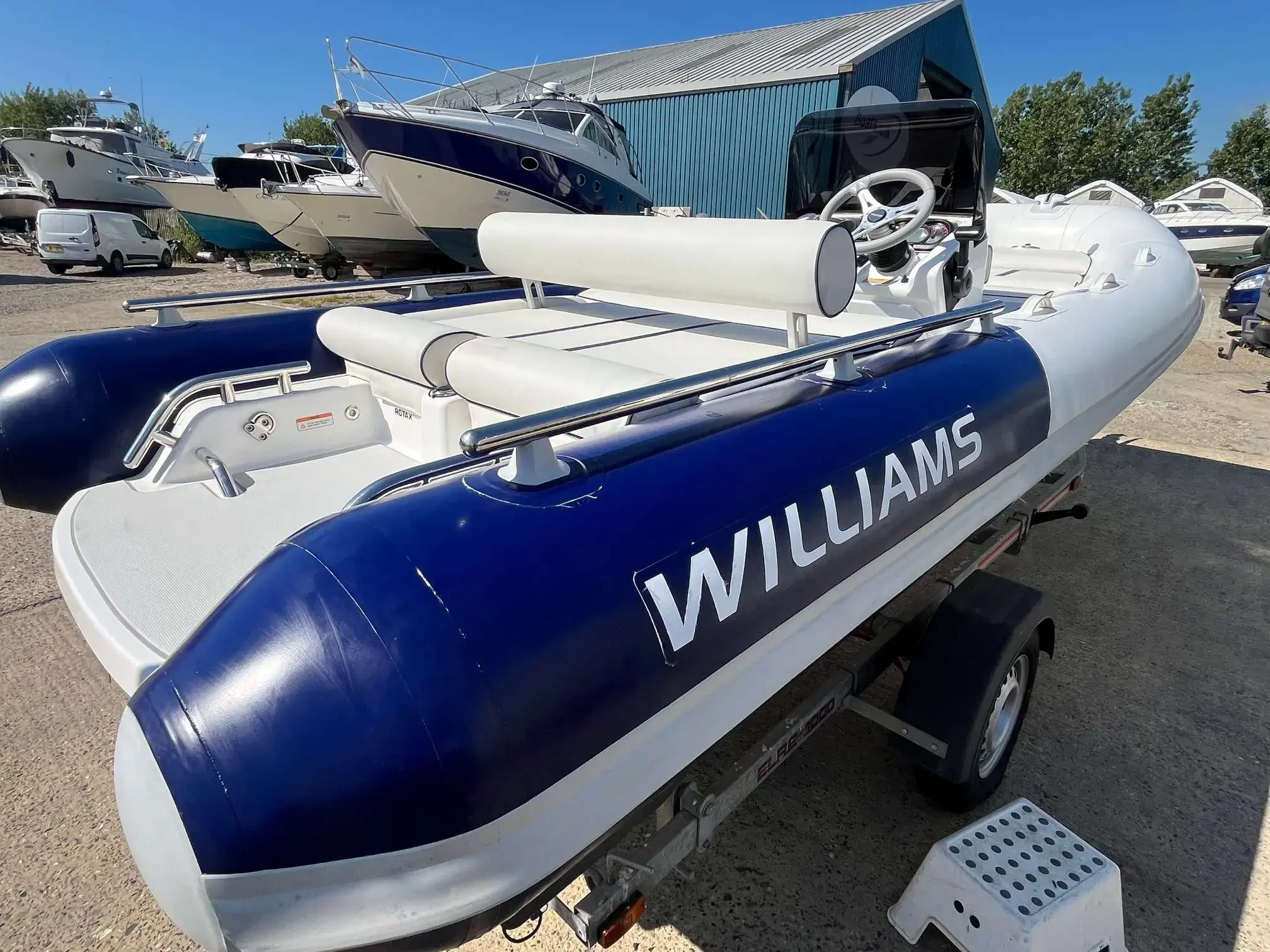 2015 Williams Jet Tenders sportjet 520 200 hp