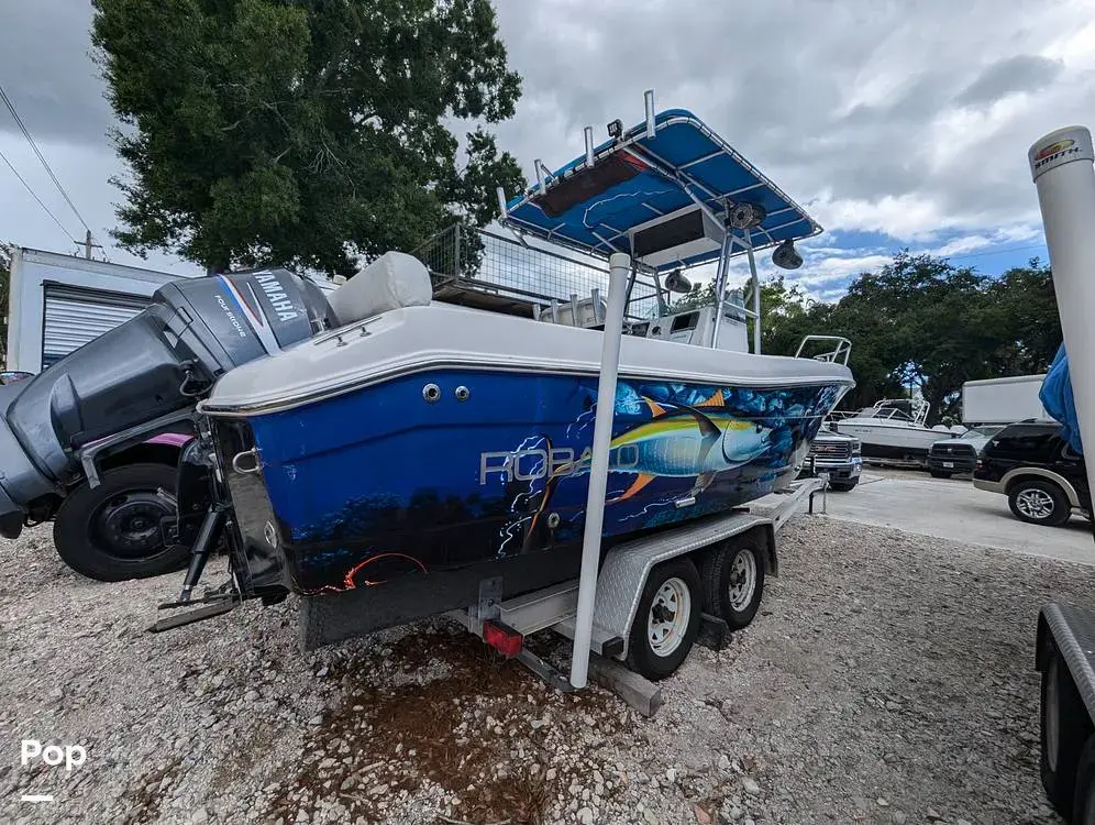 2005 Robalo r230 center console