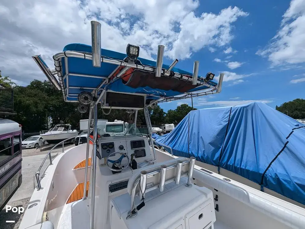 2005 Robalo r230 center console