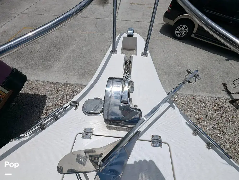 2005 Robalo r230 center console