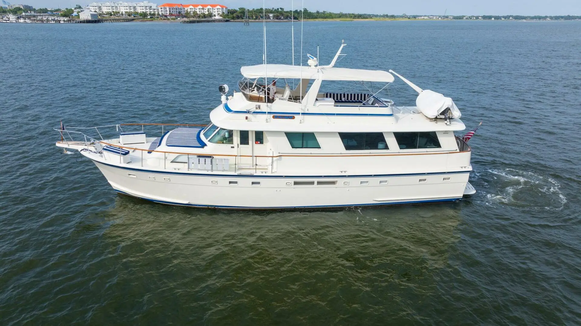 Hatteras 63 Motor Yacht