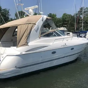 2007 Cruisers Yachts 370 Express