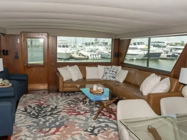 Hatteras 63 Motor Yacht