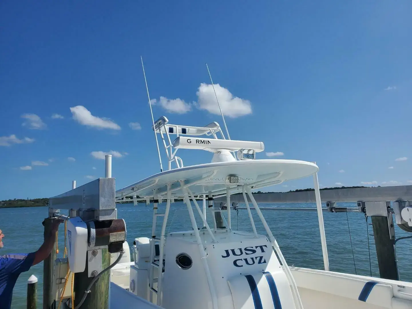 2007 Island Runner center console