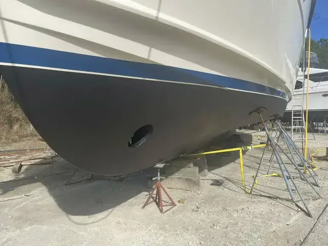 Hatteras 63 Motor Yacht