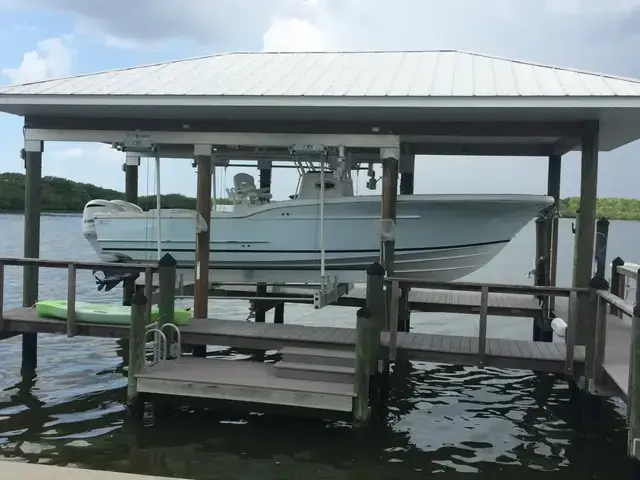 Buddy Davis 28 Center Console