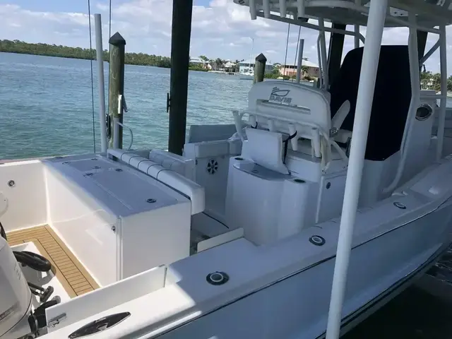 Buddy Davis 28 Center Console