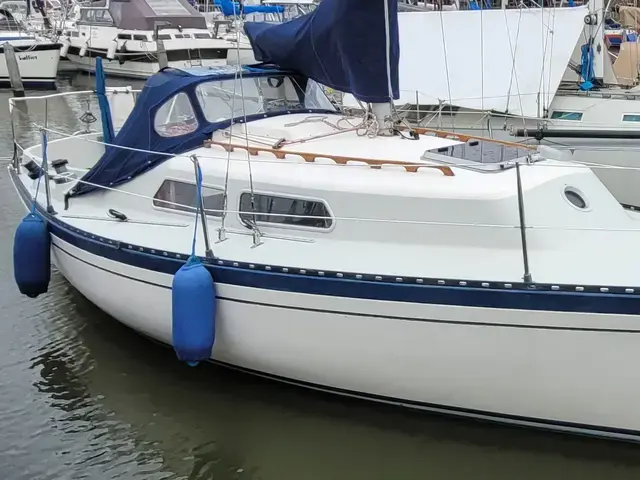 Spirit Yachts 28