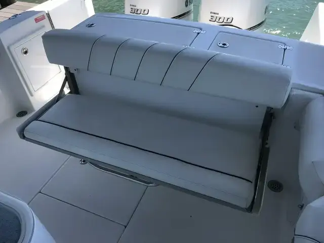 Buddy Davis 28 Center Console