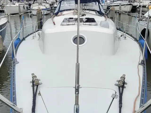 Spirit Yachts 28