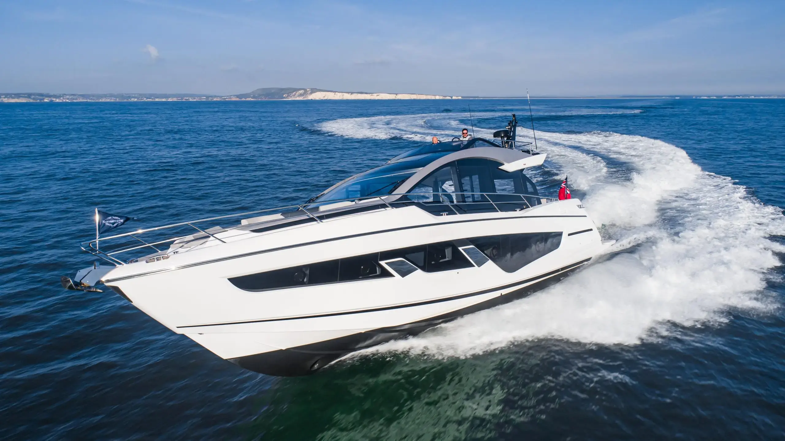 2022 Sunseeker sport yacht 65