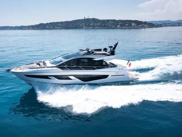 Sunseeker Sport Yacht 65