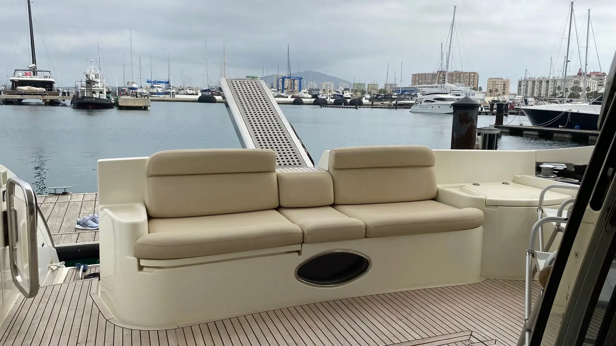 2003 Azimut 55 fly