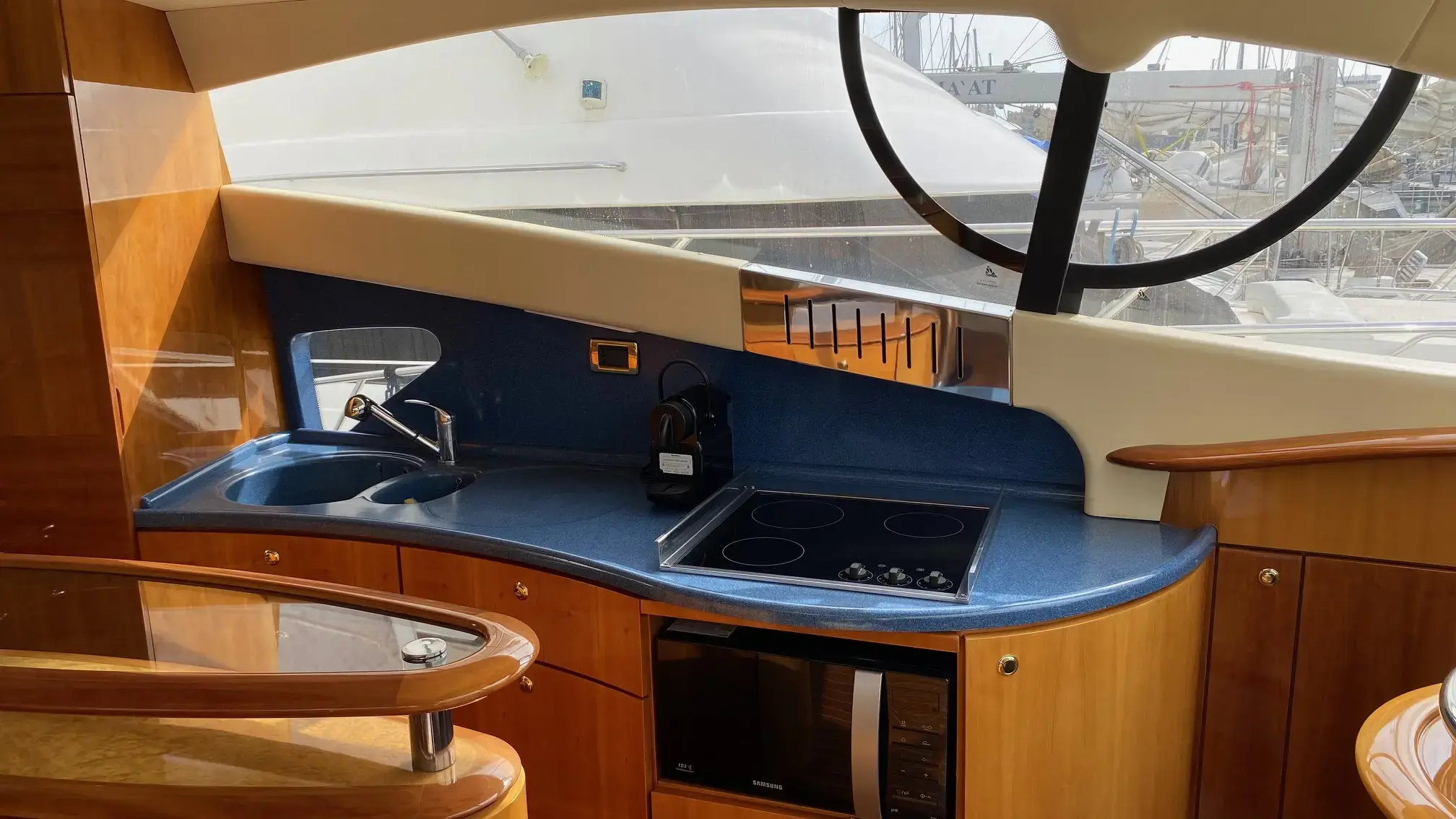 2003 Azimut 55 fly