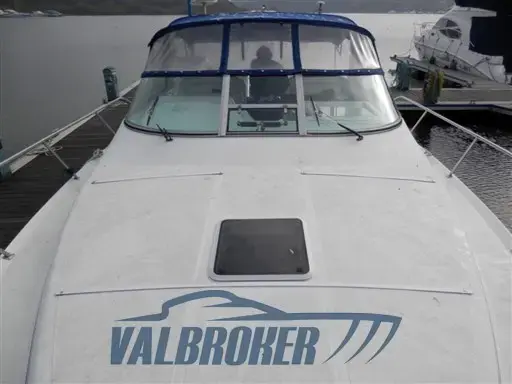 1997 Sea Ray 330 express cruiser