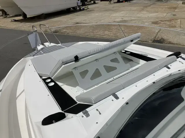 Karnic Boats SL800 Cruiser