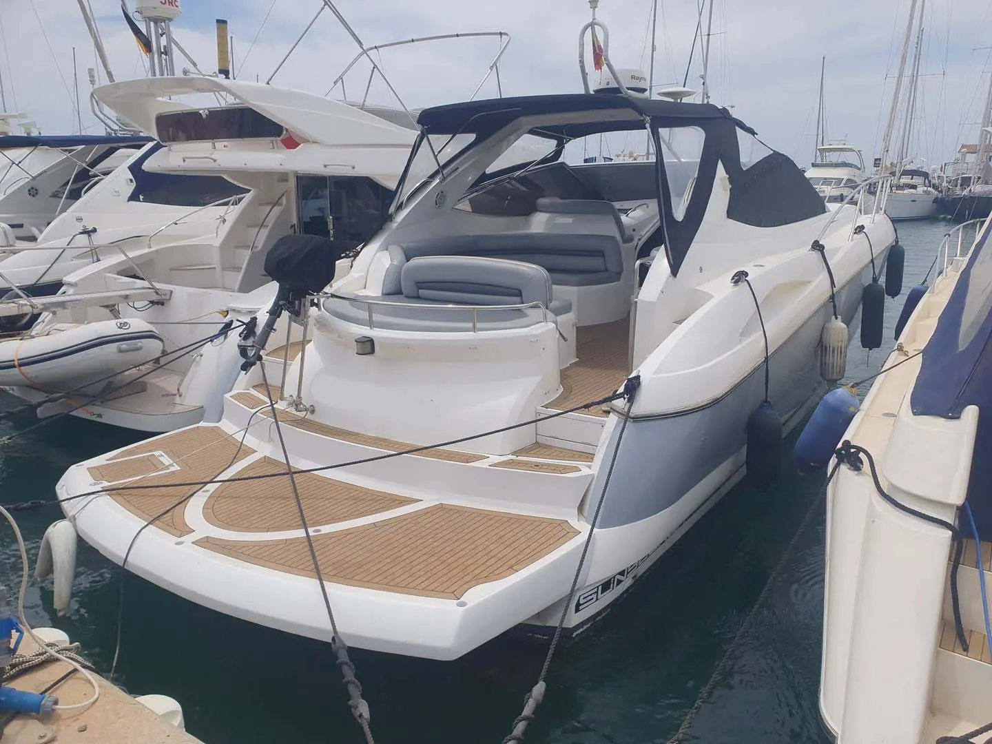 2004 Sunseeker portofino 46