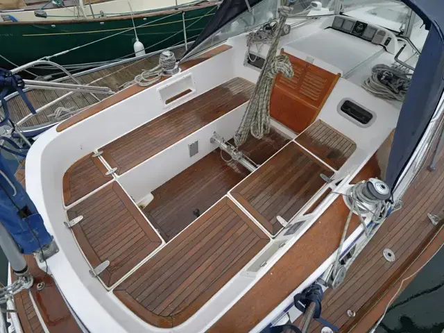 Hallberg-Rassy 34