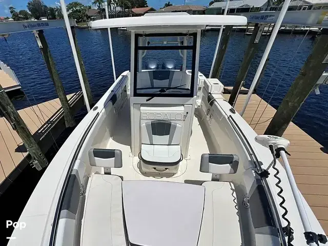 Robalo r272