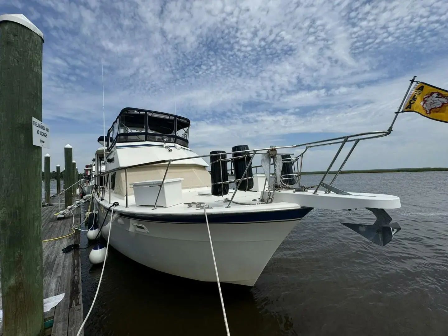 1986 Hatteras 43 motor yacht