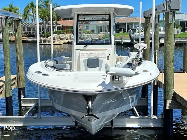 Robalo r272