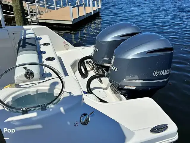 Robalo r272