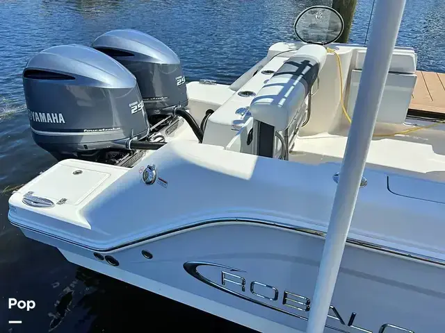 Robalo r272