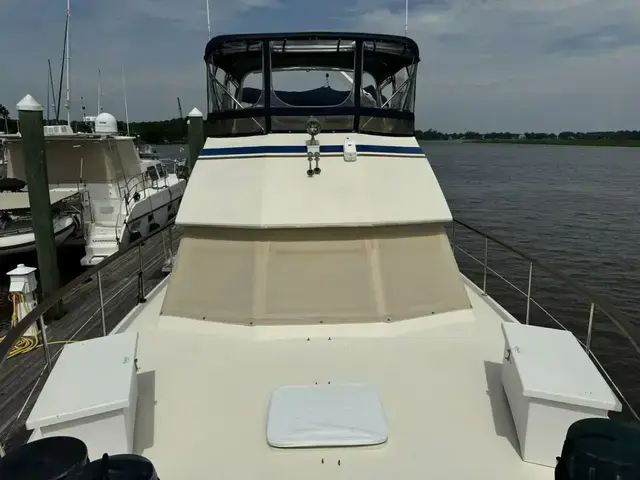 Hatteras 43 Motoryacht