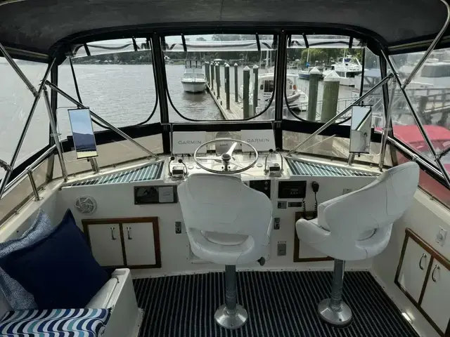 Hatteras 43 Motoryacht