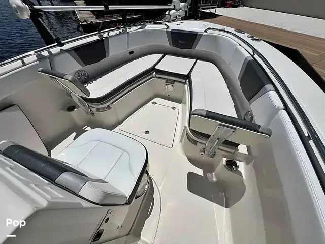 Robalo r272