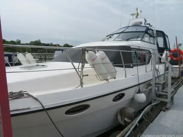 Broom 36