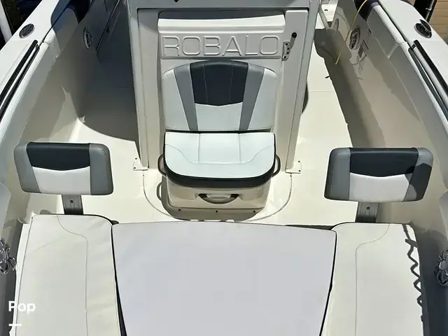 Robalo r272