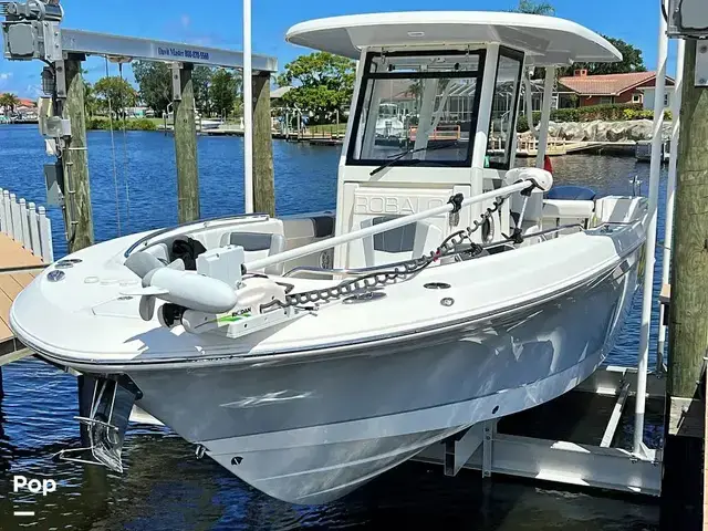 Robalo r272