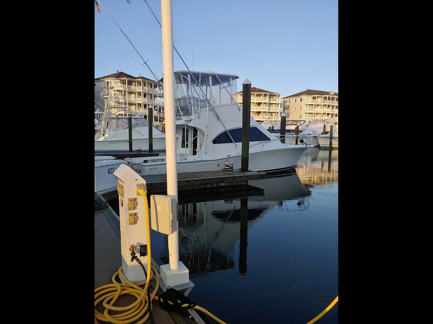 2002 Luhrs 34 convertible